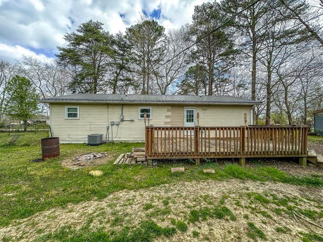 391 Line Creek Road, Lily, KY 40740