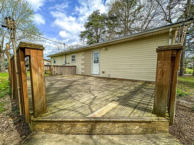 391 Line Creek Road, Lily, KY 40740