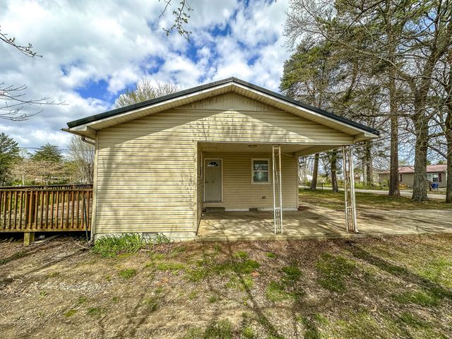 391 Line Creek Road, Lily, KY 40740