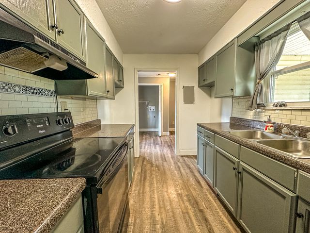 391 Line Creek Road, Lily, KY 40740