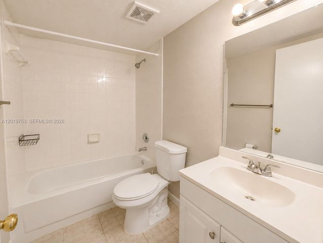3410 Foxcroft Rd 206, Miramar, FL 33025