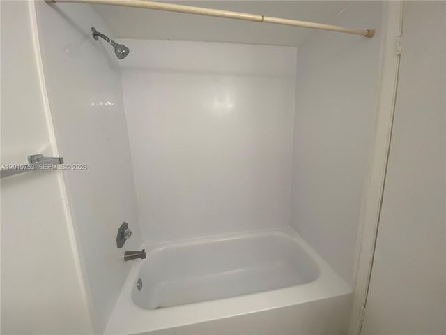 3410 Foxcroft Rd 206, Miramar, FL 33025