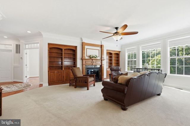 13060 QUEEN CHAPEL RD, Woodbridge, VA 22193