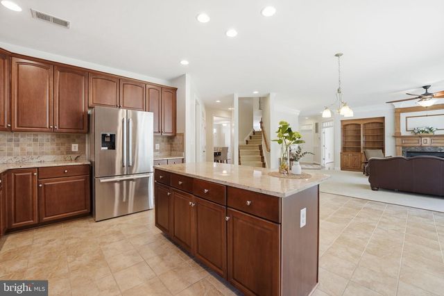 13060 QUEEN CHAPEL RD, Woodbridge, VA 22193