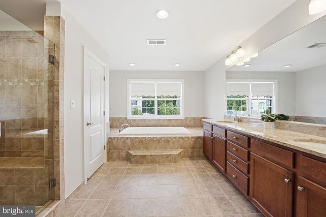 13060 QUEEN CHAPEL RD, Woodbridge, VA 22193
