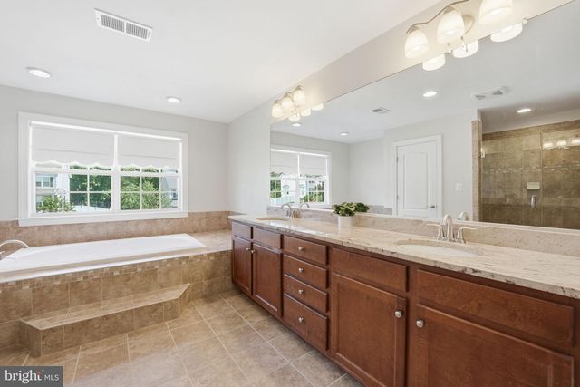 13060 QUEEN CHAPEL RD, Woodbridge, VA 22193