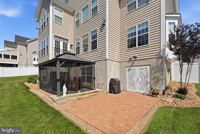 13060 QUEEN CHAPEL RD, Woodbridge, VA 22193