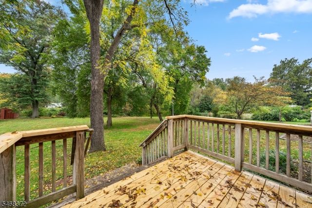 9 Fieldhedge Dr, Hillsborough Twp., NJ 08844