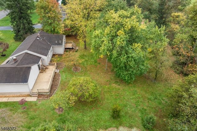 9 Fieldhedge Dr, Hillsborough Twp., NJ 08844