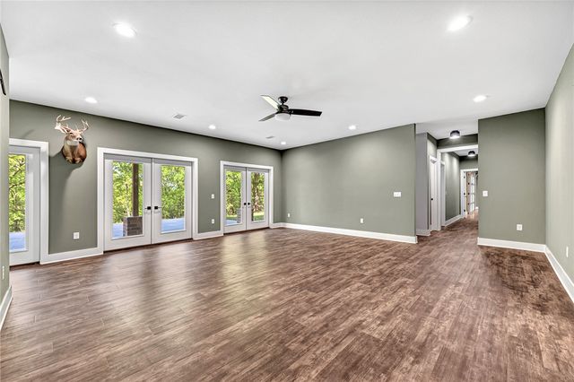 11391 Mtn Spring Drive, Fayetteville, AR 72701