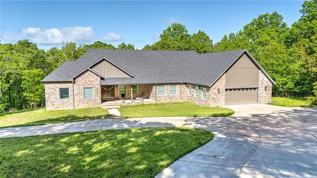 11391 Mtn Spring Drive, Fayetteville, AR 72701