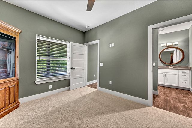 11391 Mtn Spring Drive, Fayetteville, AR 72701