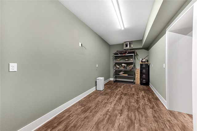 11391 Mtn Spring Drive, Fayetteville, AR 72701