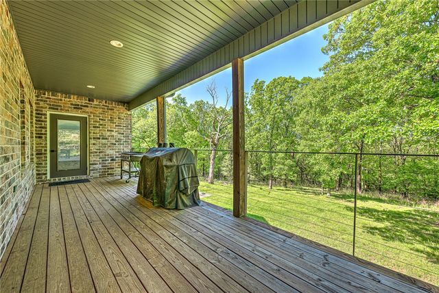 11391 Mtn Spring Drive, Fayetteville, AR 72701