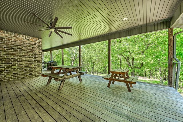 11391 Mtn Spring Drive, Fayetteville, AR 72701