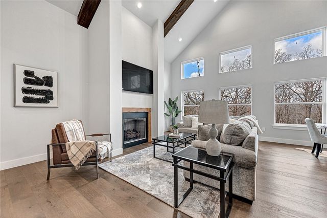 11391 Mtn Spring Drive, Fayetteville, AR 72701