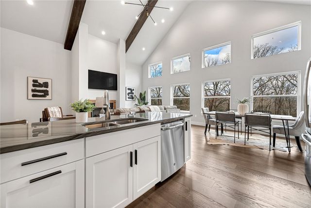 11391 Mtn Spring Drive, Fayetteville, AR 72701