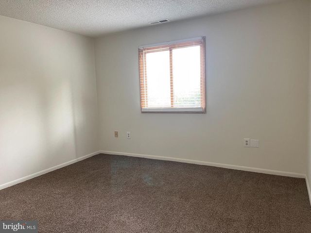1216 RAVENS CREST DR, Plainsboro, NJ 08536