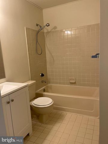 1216 RAVENS CREST DR, Plainsboro, NJ 08536
