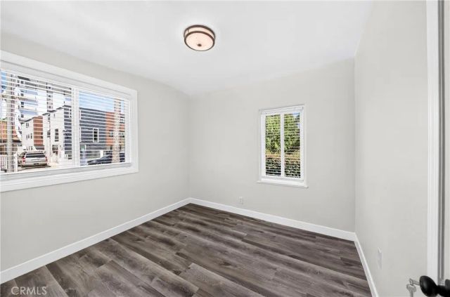 1302 W 35th, Los Angeles, CA 90007
