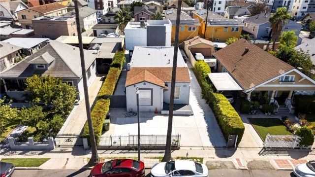 1302 W 35th, Los Angeles, CA 90007