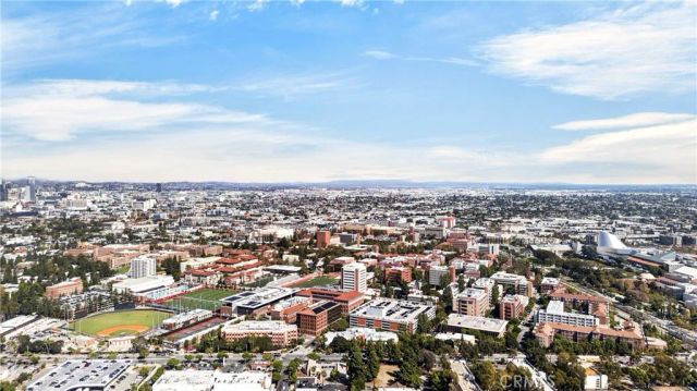 1302 W 35th, Los Angeles, CA 90007
