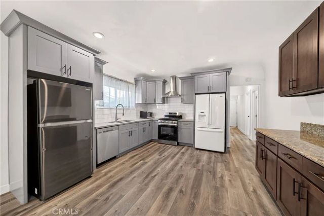 1302 W 35th, Los Angeles, CA 90007