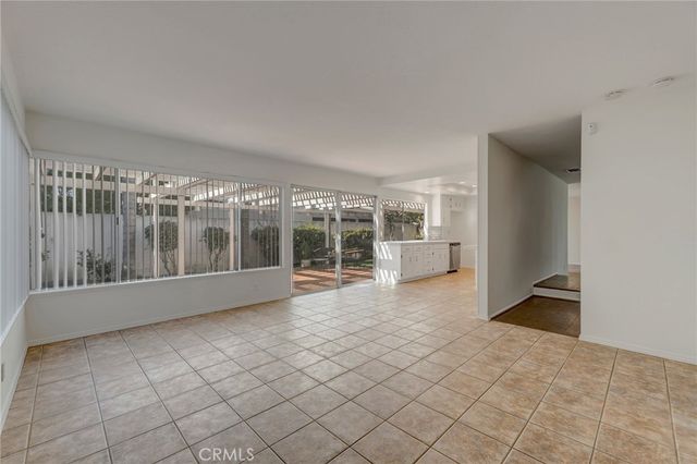 3812 Salem, Irvine, CA 92614