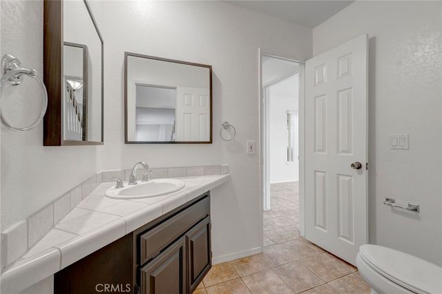 3812 Salem, Irvine, CA 92614