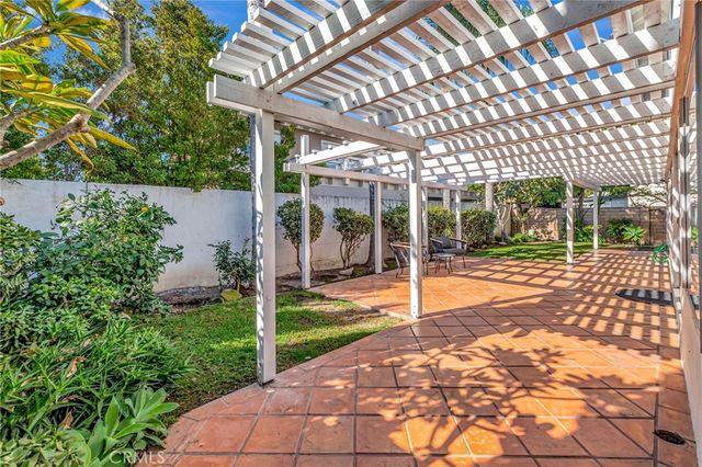 3812 Salem, Irvine, CA 92614