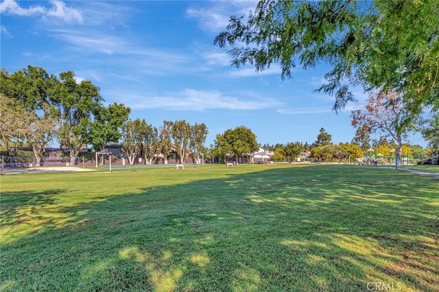 3812 Salem, Irvine, CA 92614