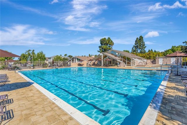 3812 Salem, Irvine, CA 92614