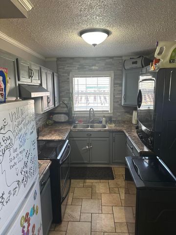 934 Elmore Street, Borger, TX 79007