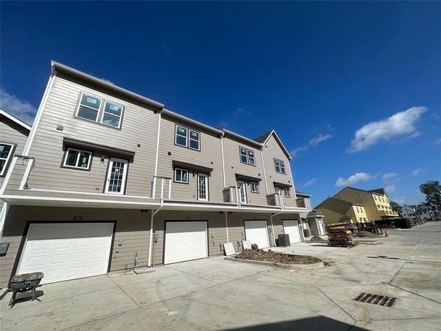 5262 Ella Boulevard 108, Houston, TX 77018