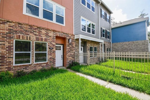 5262 Ella Boulevard 108, Houston, TX 77018