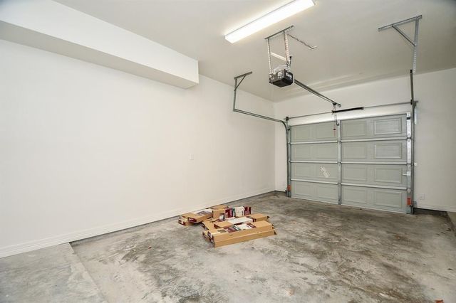 5262 Ella Boulevard 108, Houston, TX 77018