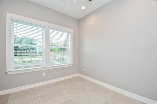 5262 Ella Boulevard 108, Houston, TX 77018