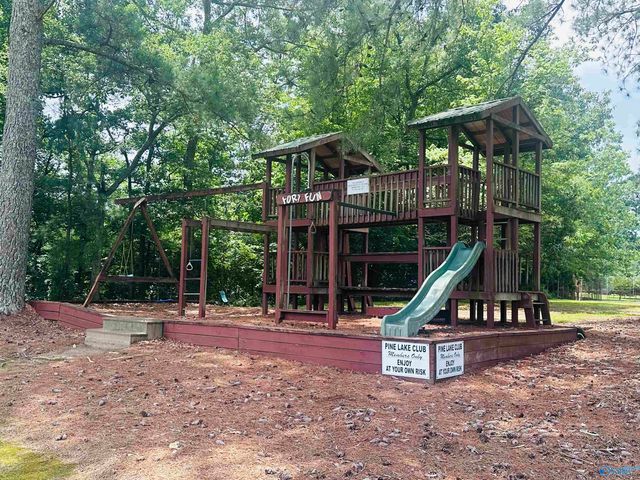 1028 Lakeview Lane NW, Arab, AL 35016