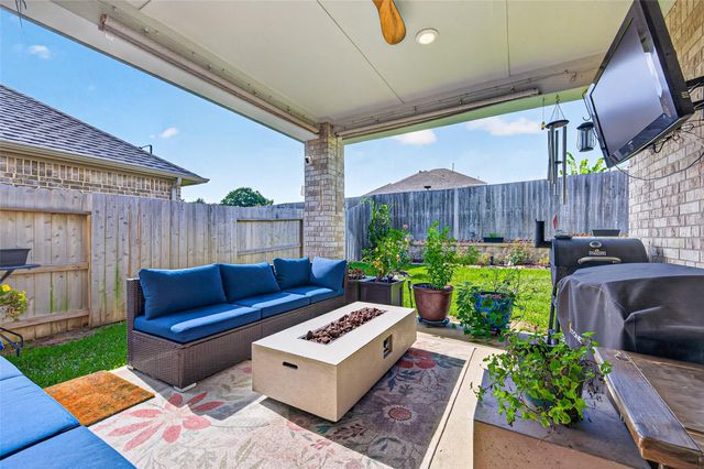 21640 Alberta Forest Circle, Magnolia, TX 77355