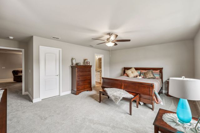 5004 Harbor Reserve Cv, Hermitage, TN 37076