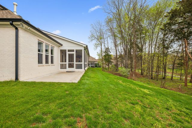 5004 Harbor Reserve Cv, Hermitage, TN 37076