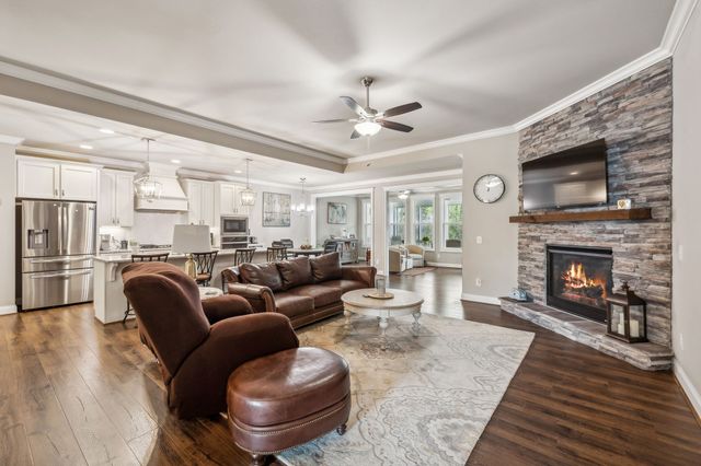 5004 Harbor Reserve Cv, Hermitage, TN 37076