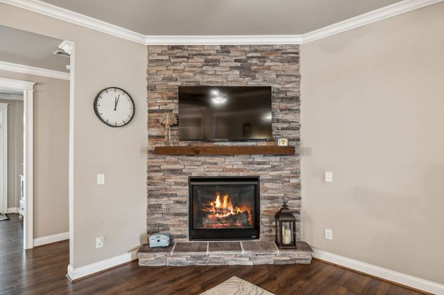 5004 Harbor Reserve Cv, Hermitage, TN 37076