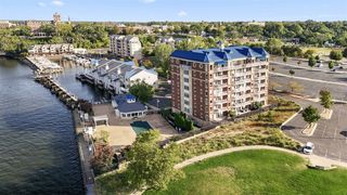 200 Lake Street 3C, Saint Joseph, MI 49085