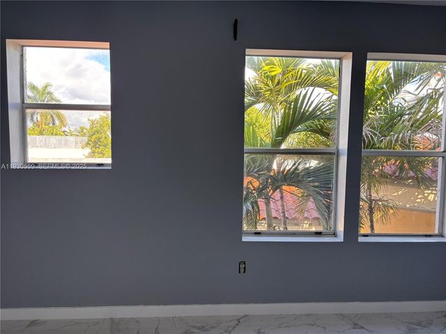 1027 Pennsylvania Ave 302, Miami Beach, FL 33139