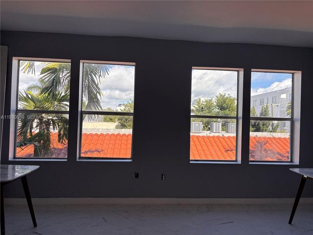 1027 Pennsylvania Ave 302, Miami Beach, FL 33139