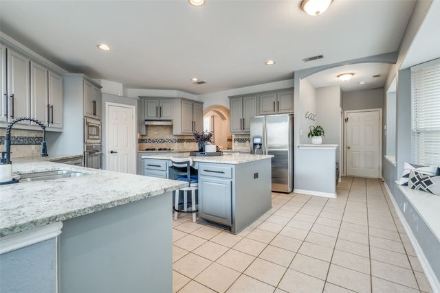 6104 Grand Meadow Lane, Flower Mound, TX 75028