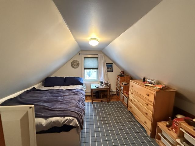 1 Carlton St 2, Salem, MA 01970