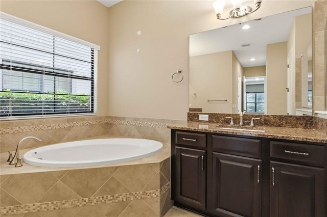 11009 CHARMWOOD DRIVE, Riverview, FL 33569