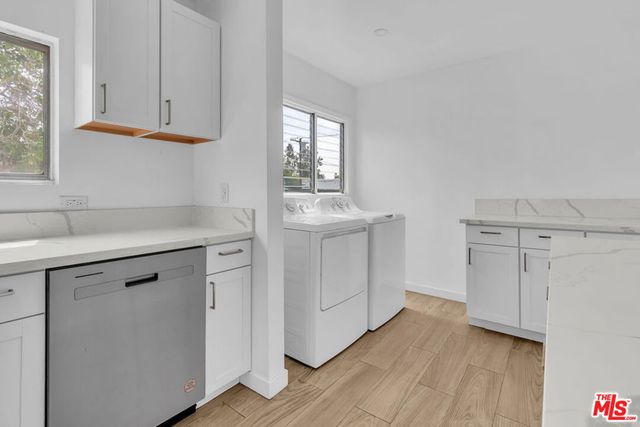 8300 Blackburn Avenue, Los Angeles, CA 90048